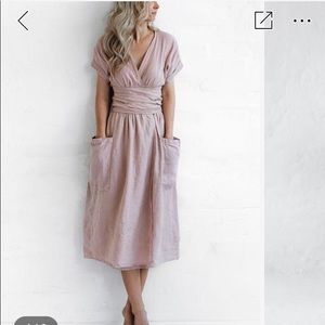 NWT V-neck. Belt. High waisted casual short sleeve